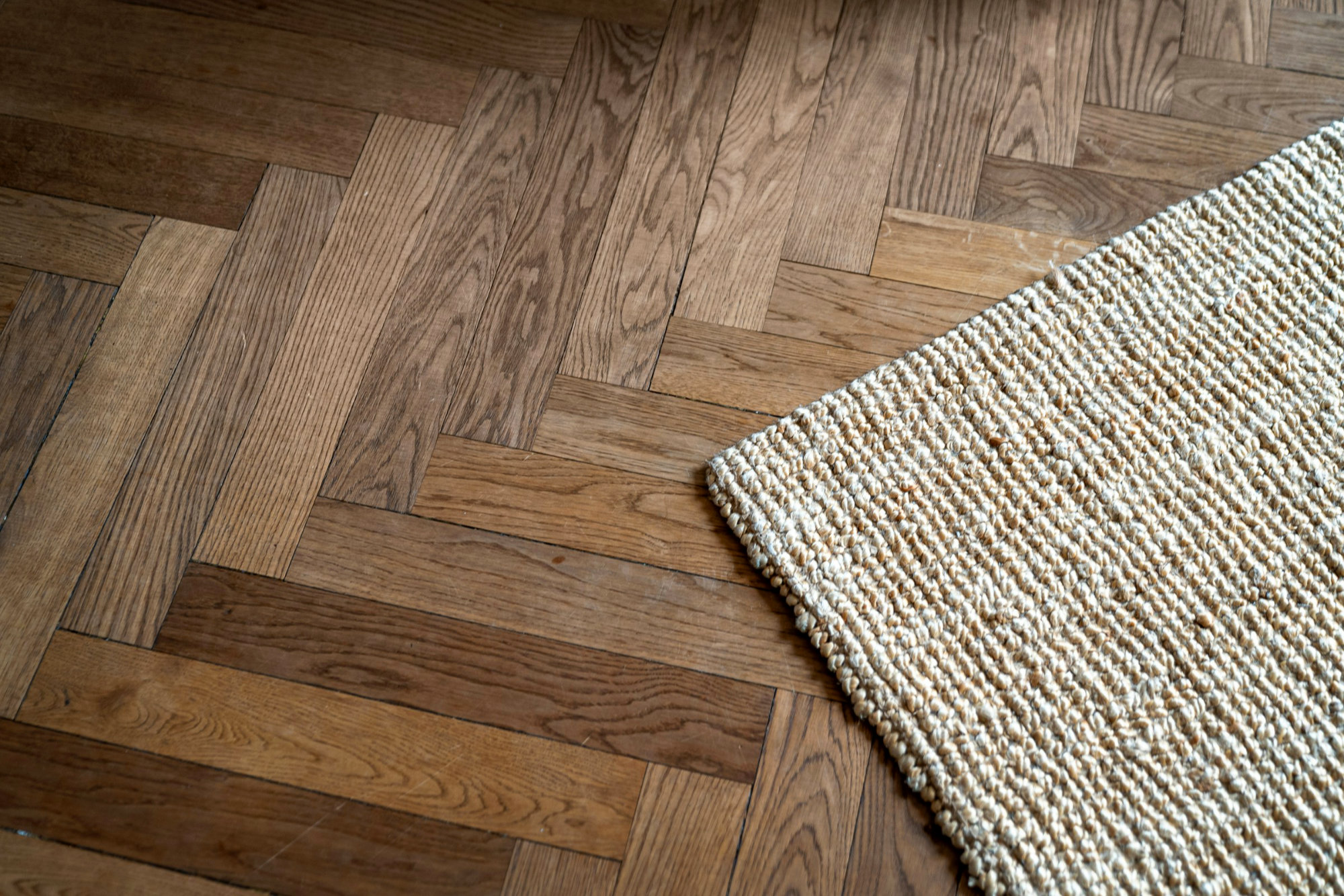 Herringbone layout